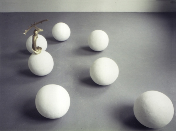 Untitled, bronze and plaster. Gallery The Hague (Fred Wagemans) 1985