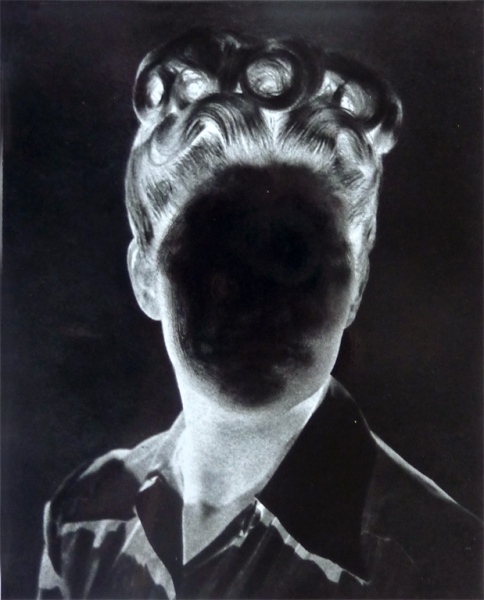 Also in lightbox, &plusmn; 60 x 80 x 10 cm,1991/93.