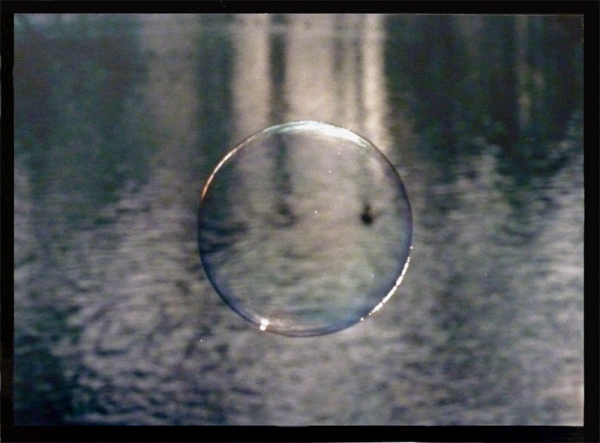 No title. Photo on aluminium. Black wooden frame. &plusmn; 80 x 110 cm.1990.